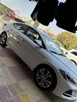 هیوندای ئەلەنترا